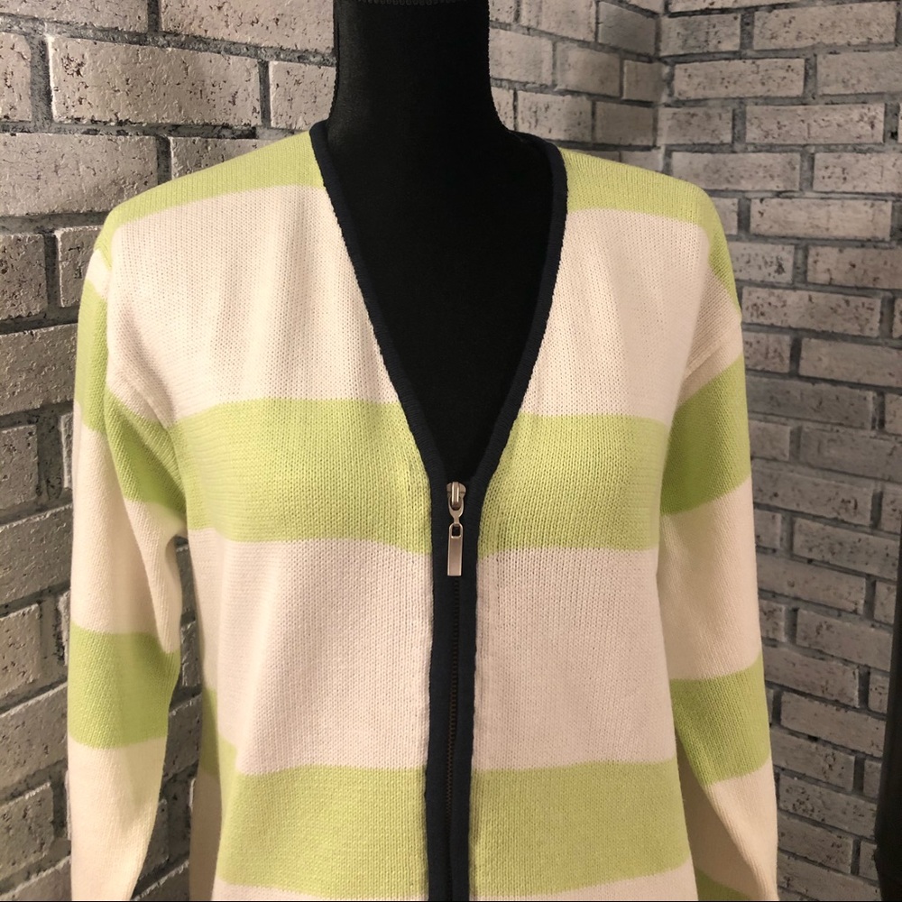 Liz Claiborne. 🌺. Zipper Cardigan - Picture 7 of 7
